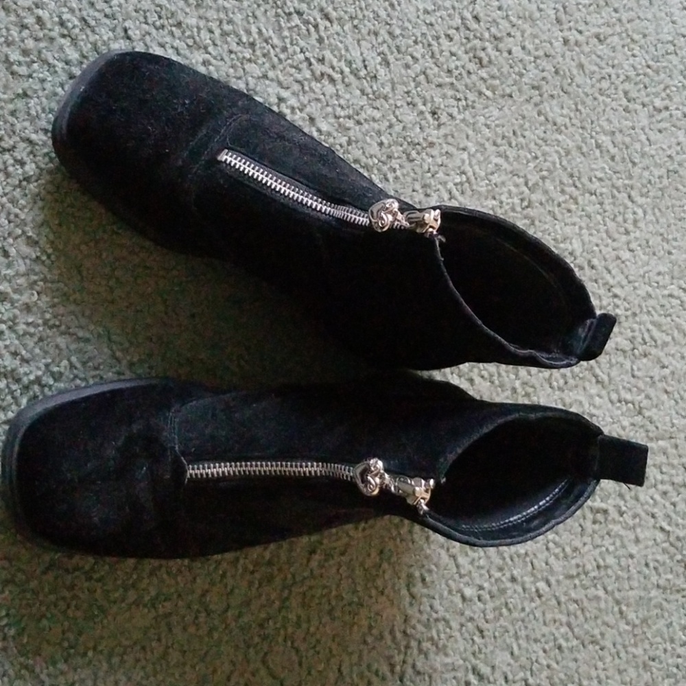 Color Circuit Boots